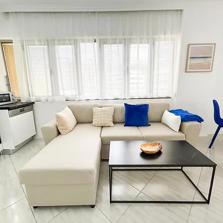 Apartment Whitehill 945 *