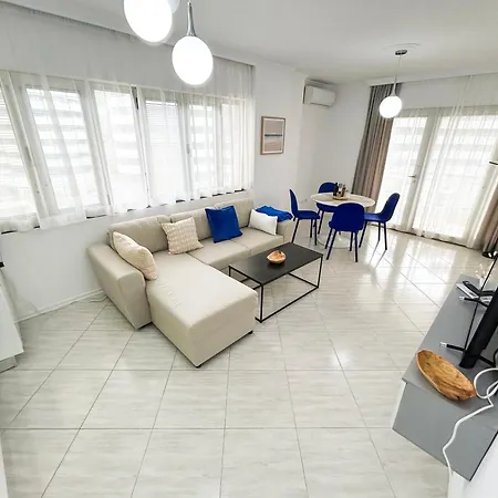 Whitehill 945 Apartment Durrës